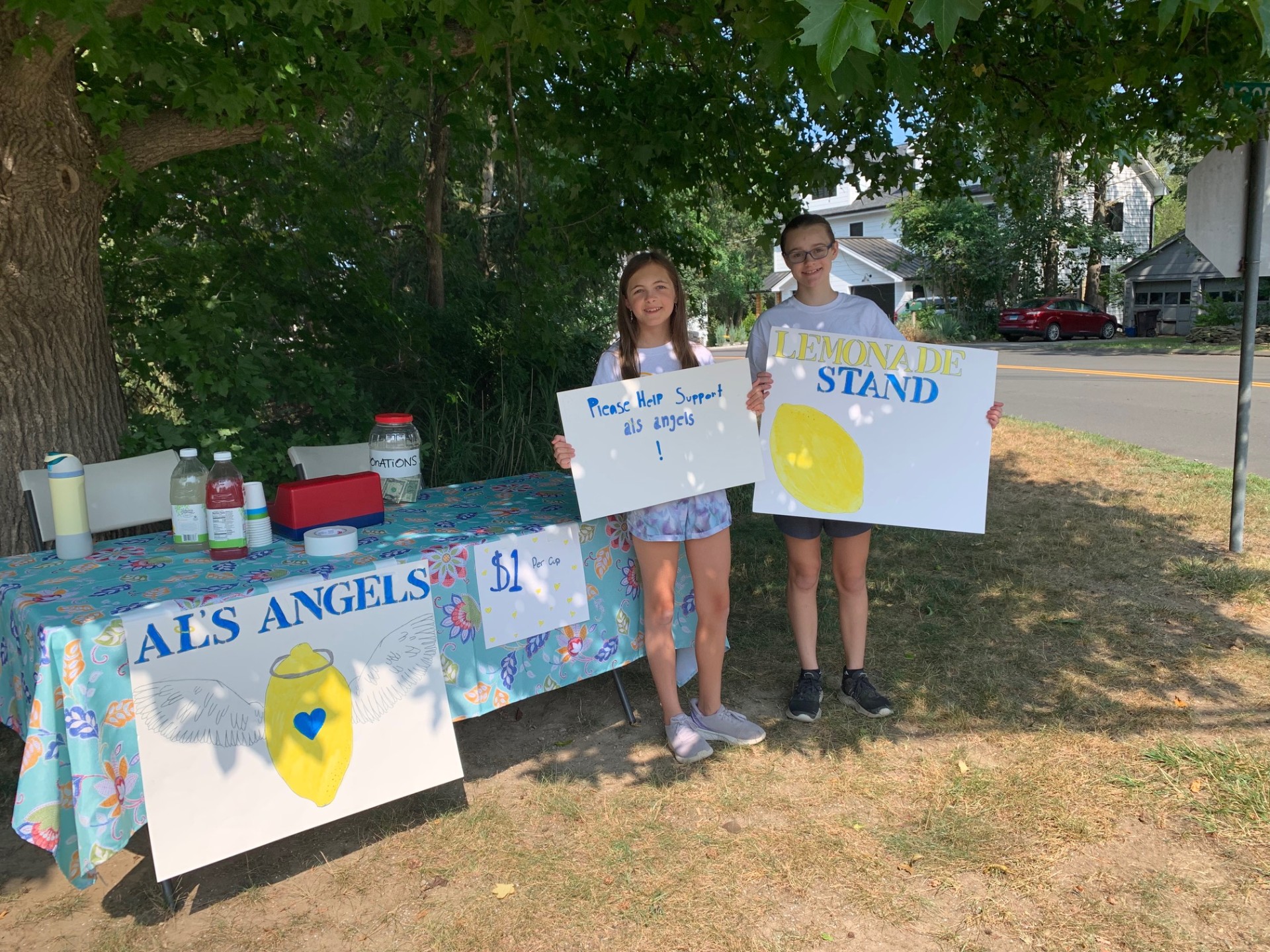Angel-ade Stand